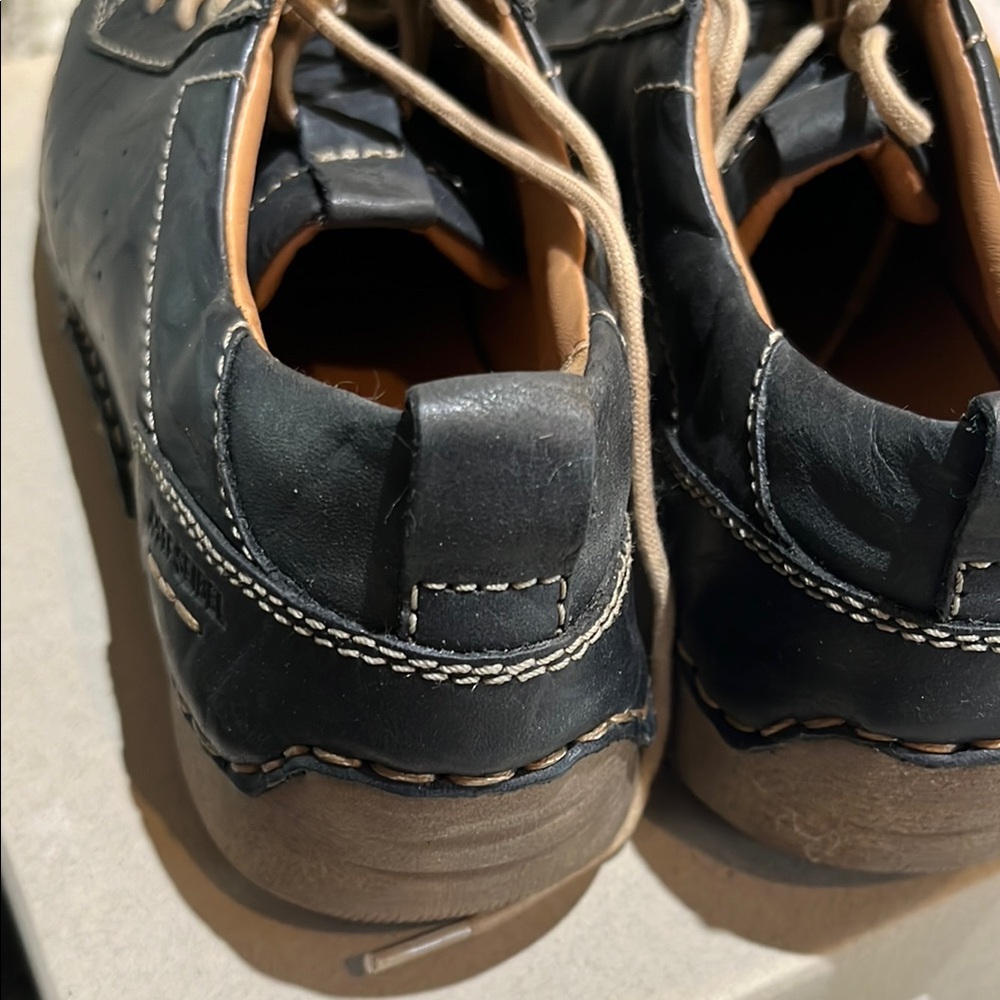 Men's Black Leather Casual Shoes - Picture 4 of 4